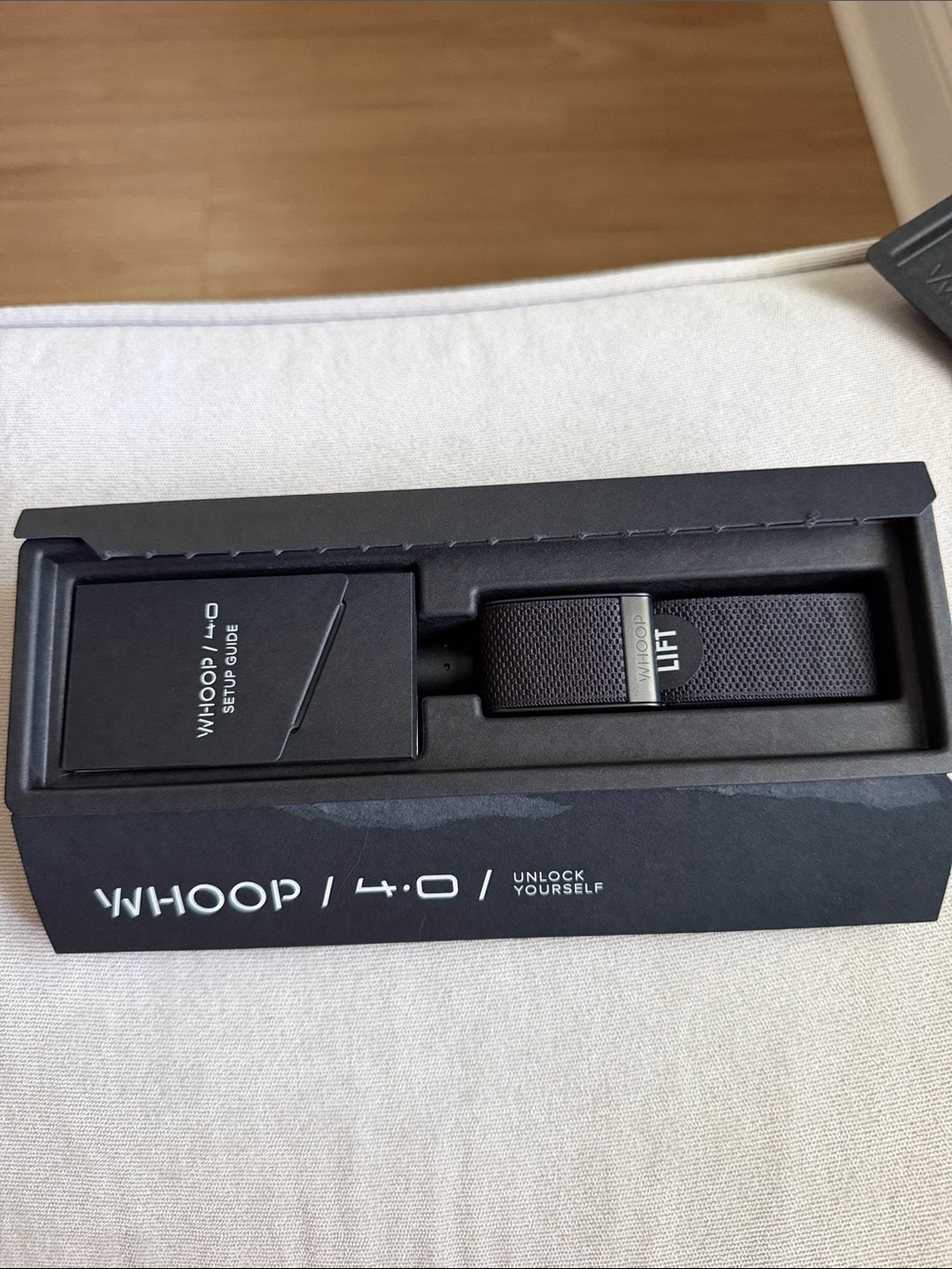 4.0 Black Lift Clasp Fitness Band